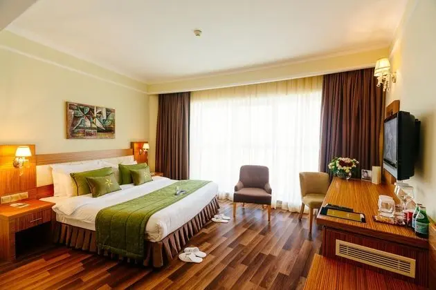https://images.etstur.com/files/images/hotelImages/CYB/50068/l/Grand-Pasha-Nicosia-Hotel---Casino---Spa-Oda-328157.jpg