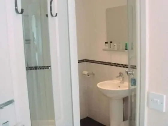 Tek Kişilik Oda, Banyolu/Duşlu