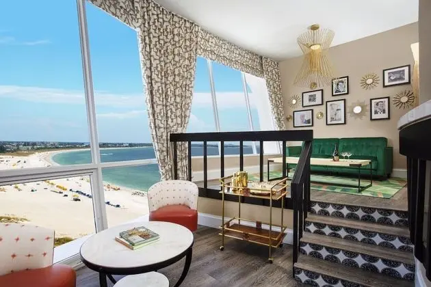 Çatı Katı Süiti (Penthouse)