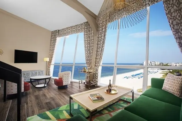 Çatı Katı Süiti (Penthouse)