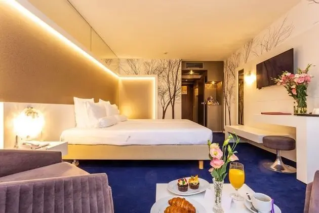 Deluxe Oda, Sigara İçilmez, Şehir Manzaralı