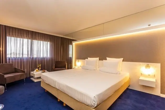 Deluxe Oda, Sigara İçilmez, Şehir Manzaralı