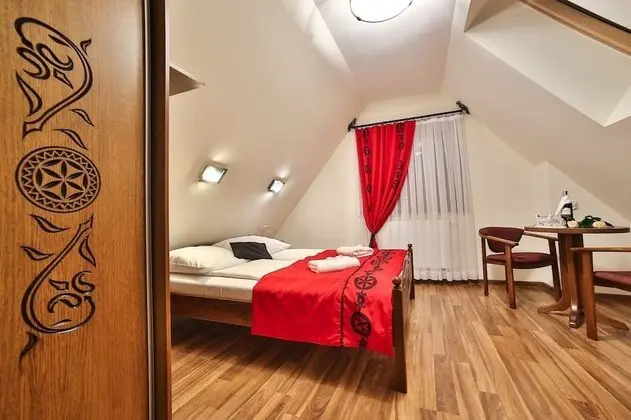 Tek Büyük Yataklı Oda, Dağ Manzaralı