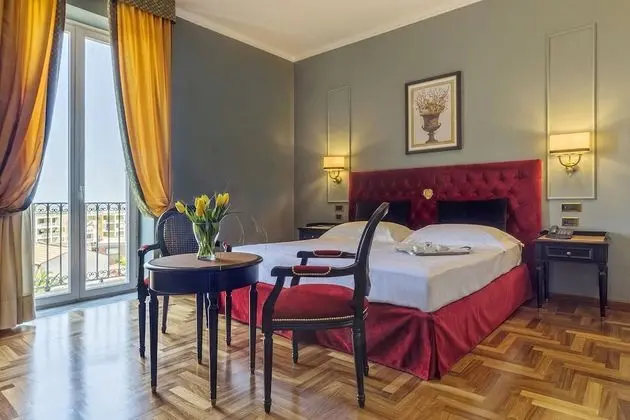 Deluxe Tek Büyük veya İki Ayrı Yataklı Oda
