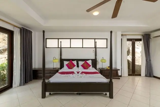 6 Bedrooms with Private Pool Villa
