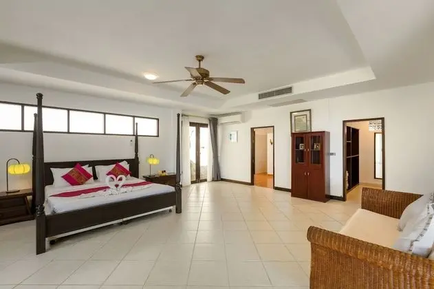 6 Bedrooms with Private Pool Villa