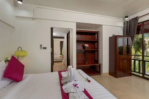 6 Bedrooms with Private Pool Villa