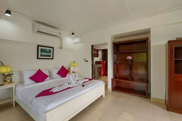 6 Bedrooms with Private Pool Villa