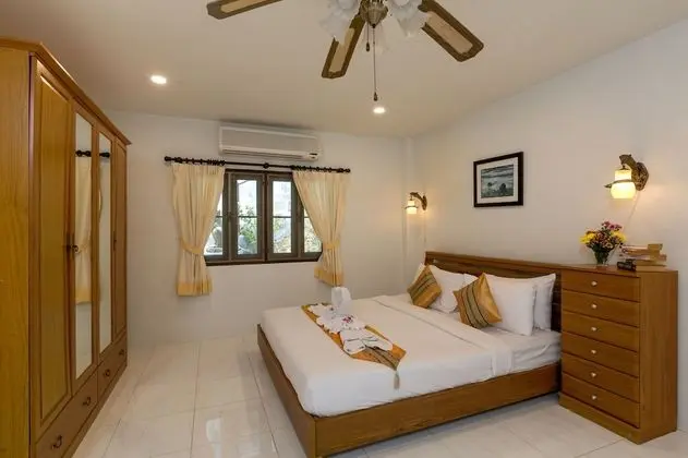 6 Bedrooms with Private Pool Villa