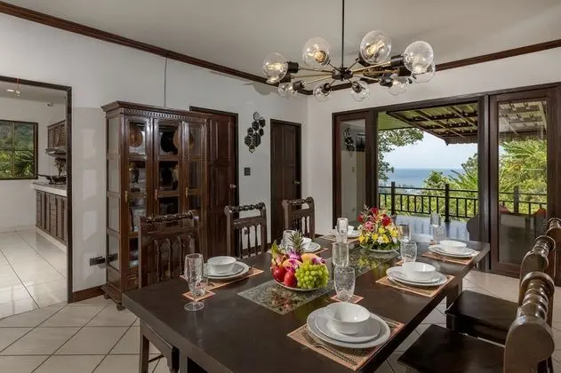 6 Bedrooms with Private Pool Villa
