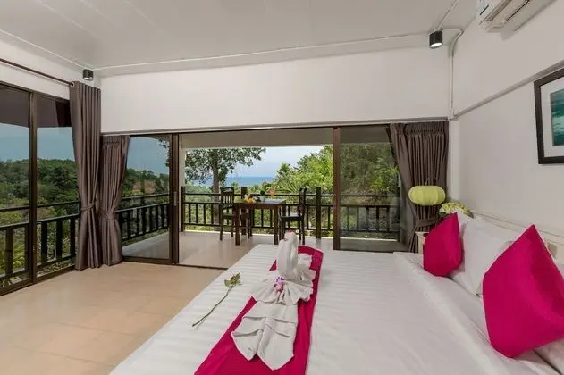 6 Bedrooms with Private Pool Villa