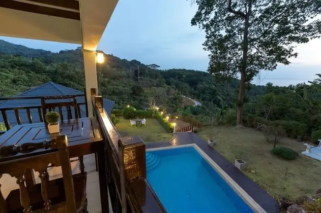 6 Bedrooms with Private Pool Villa