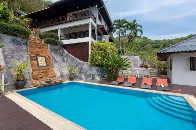 6 Bedrooms with Private Pool Villa
