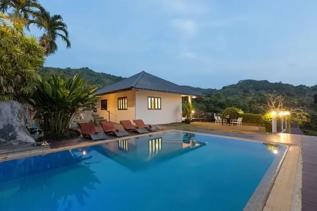 6 Bedrooms with Private Pool Villa