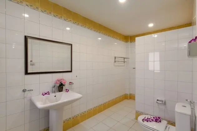 6 Bedrooms with Private Pool Villa