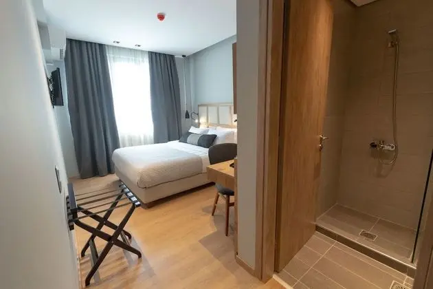 Tek Büyük Yataklı Oda