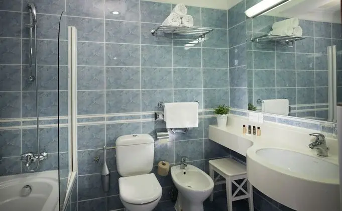 Standard Room, 1 Double or 2 Twin Beds