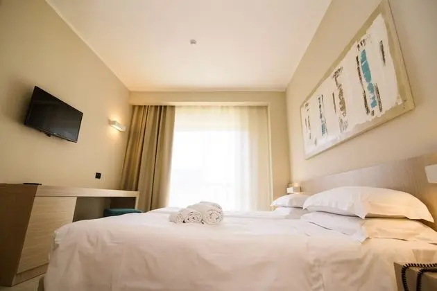 Deluxe Tek Büyük veya İki Ayrı Yataklı Oda