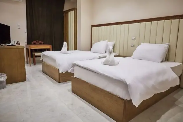 Tek Büyük veya İki Ayrı Yataklı Oda