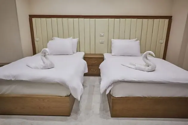 Tek Büyük veya İki Ayrı Yataklı Oda