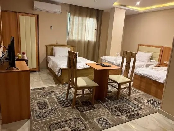 Üç Kişilik Oda