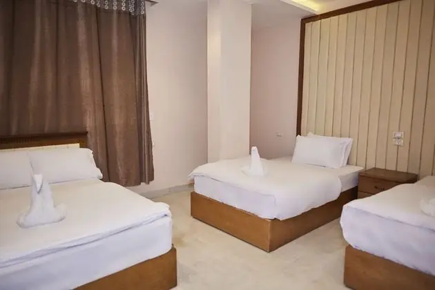 Üç Kişilik Oda