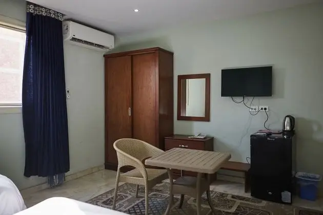 Üç Kişilik Oda