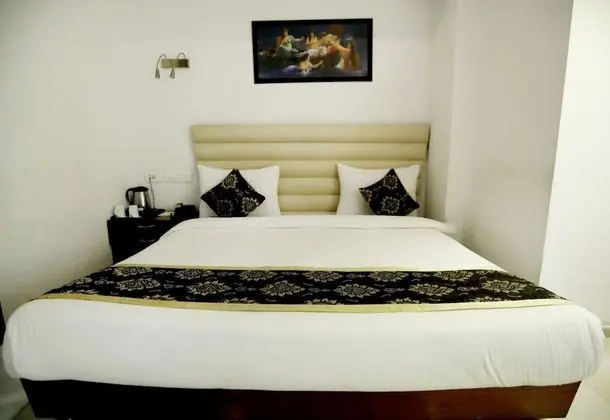 Superior Tek Büyük Yataklı Oda, Buzdolabı, Şehir Manzaralı