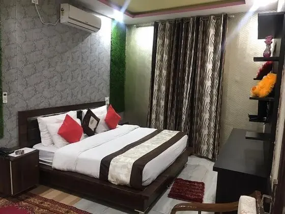 Deluxe Tek Büyük Yataklı Oda, 1 Çift Kişilik Yatak, Sigara İçilmez