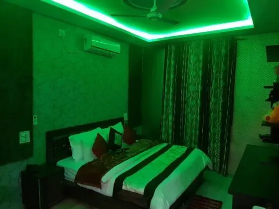 Deluxe Tek Büyük Yataklı Oda, 1 Çift Kişilik Yatak, Sigara İçilmez