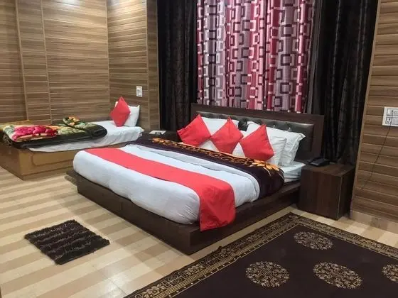 Deluxe Üç Kişilik Oda, 1 En Büyük (King) Boy Yatak, Sigara İçilmez