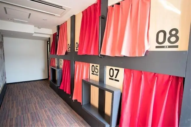 Basic Ortak Ranzalı Oda, Sadece kadınlar için, Sigara İçilmez, Ortak Banyo