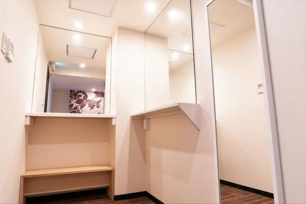 Basic Ortak Ranzalı Oda, Sadece kadınlar için, Sigara İçilmez, Ortak Banyo