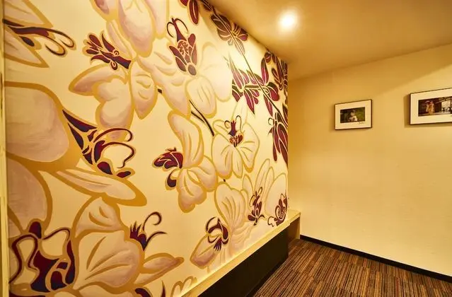 Basic Ortak Ranzalı Oda, Sadece kadınlar için, Sigara İçilmez, Ortak Banyo