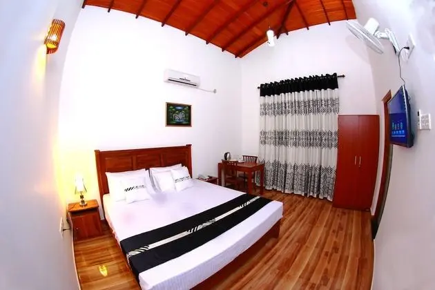 Superior Tek Büyük Yataklı Oda, Balkon, Bahçe Manzaralı