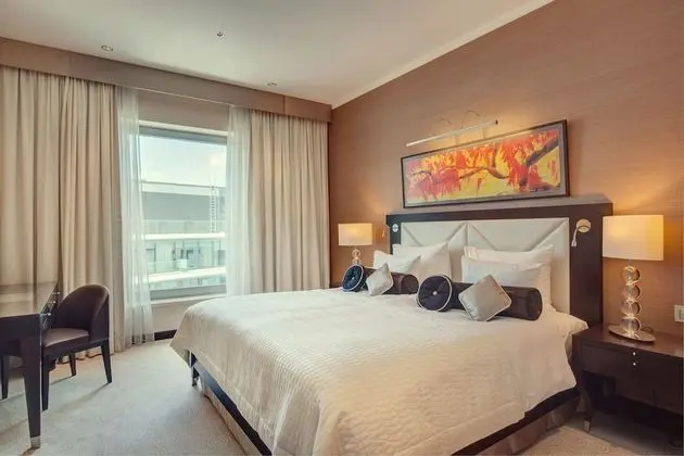Hill View Guest Room, 1 King Bed