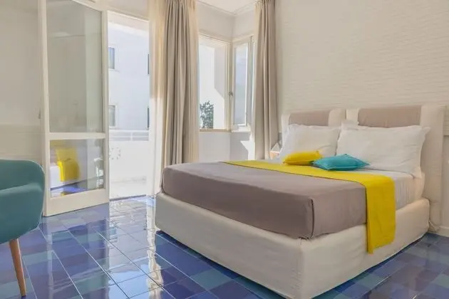 Comfort Tek Büyük Yataklı Oda