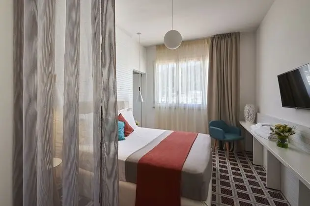 Comfort Tek Büyük Yataklı Oda
