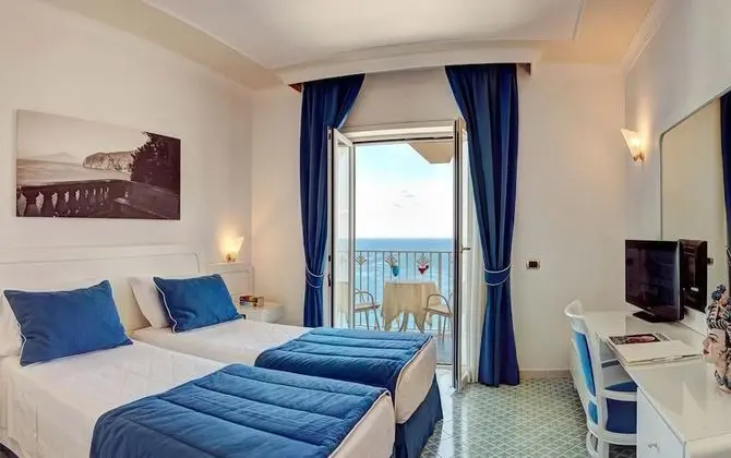 Premium Oda, Kısmi Deniz Manzaralı