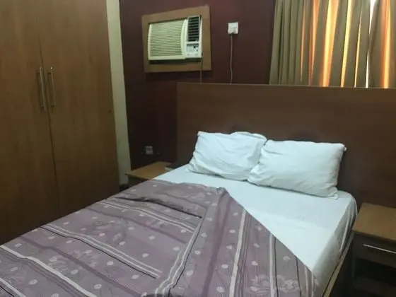 Tek Kişilik Oda, Sigara İçilmez