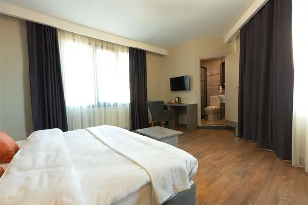 Standart Geniş Oda, Deniz ve Şehir Manzaralı, Balkonsuz