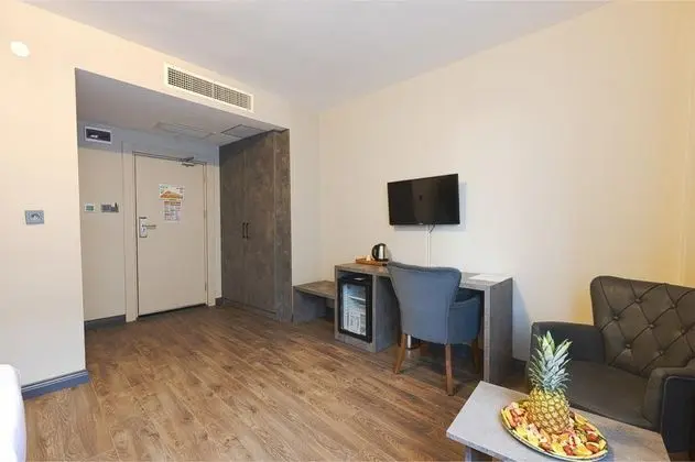Suite, Deniz ve Şehir Manzaralı, Balkonsuz