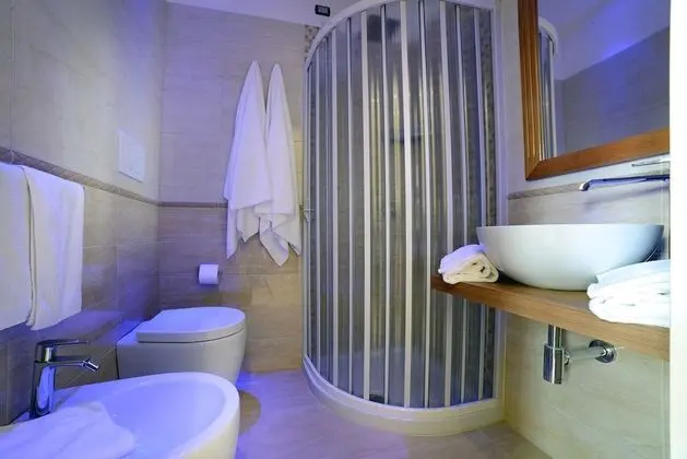 Tek Büyük Yataklı Oda, 1 Çift Kişilik Yatak, Sigara İçilmez, Avlu Manzaralı