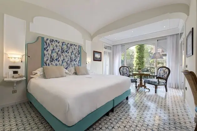 Classic Tek Büyük veya İki Ayrı Yataklı Oda, Balkon, Şehir Manzaralı