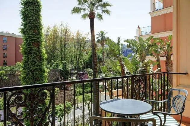 Classic Tek Büyük veya İki Ayrı Yataklı Oda, Balkon, Şehir Manzaralı