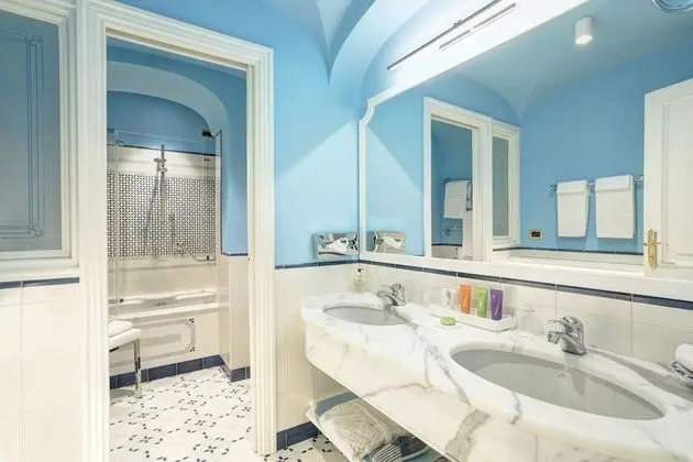 Classic Tek Büyük veya İki Ayrı Yataklı Oda, Balkon, Şehir Manzaralı