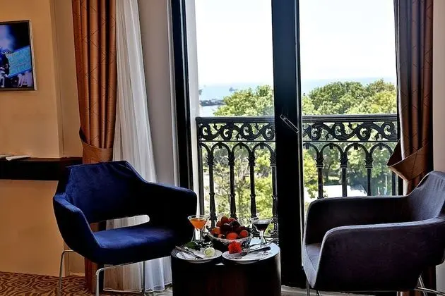 Deluxe Double or Twin Room Sea View