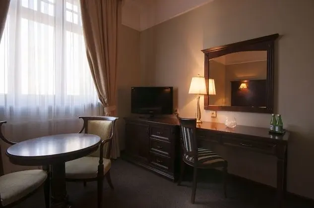 Tek Büyük Yataklı Oda