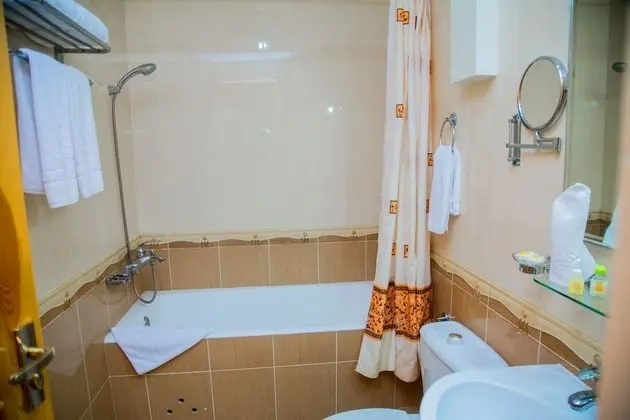Standard Tek Büyük veya İki Ayrı Yataklı Oda