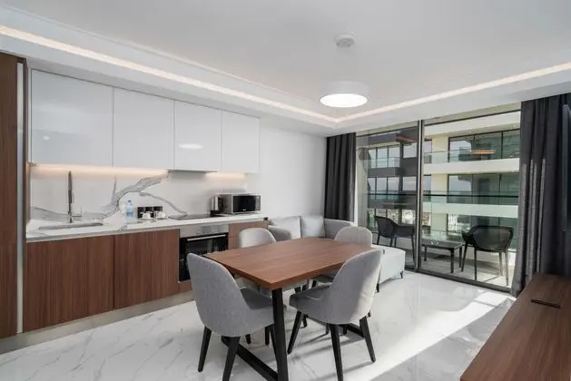 Residene Superior Custom Oda